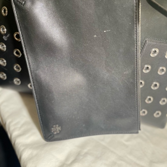 Tory Burch Block-T silver grommet leather tote, black glossy & suede-matte - Picture 3 of 8